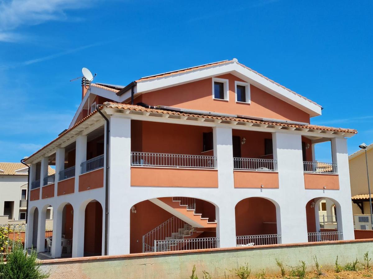 Hotel Il Risveglio Di Pula Domo Esterno foto